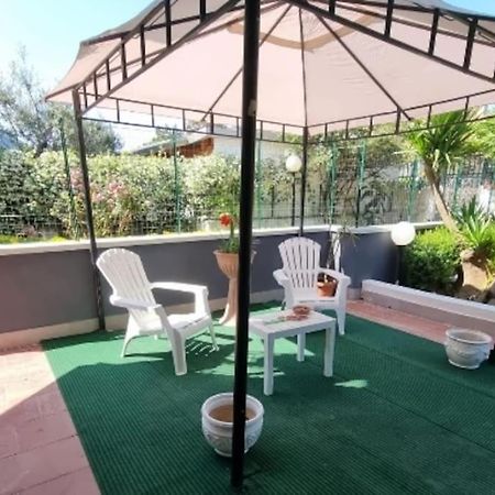 Villa Rita จูกลิอาโน อิน คัมปาเนีย ภายนอก รูปภาพ
