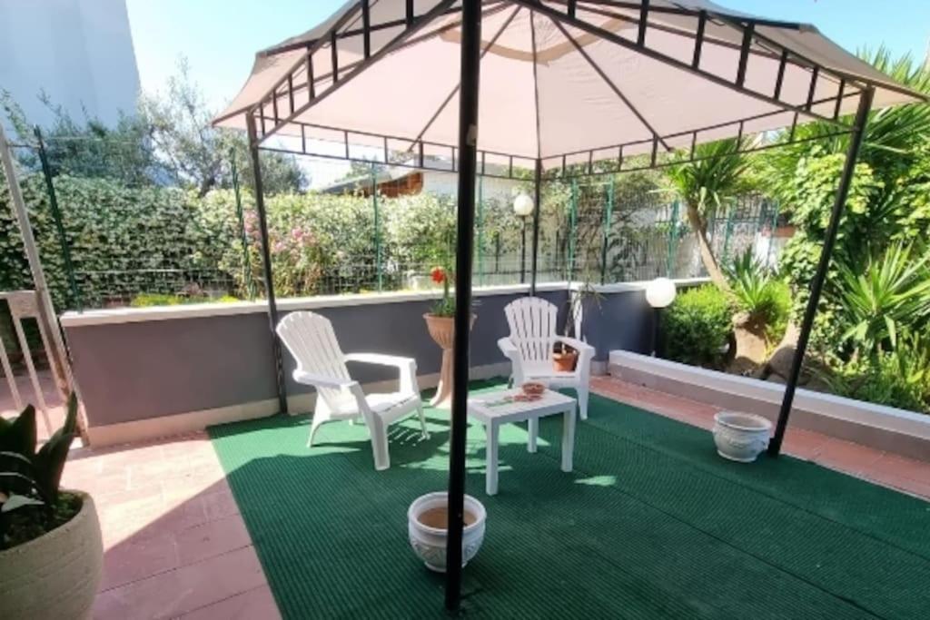 Villa Rita จูกลิอาโน อิน คัมปาเนีย ภายนอก รูปภาพ