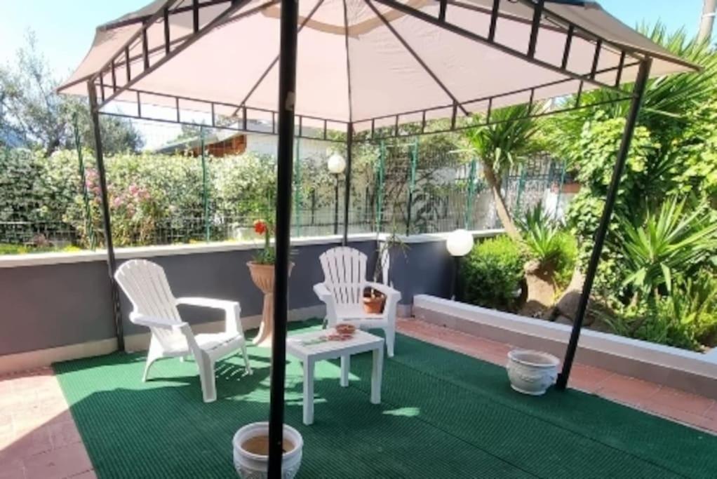 Villa Rita จูกลิอาโน อิน คัมปาเนีย ภายนอก รูปภาพ